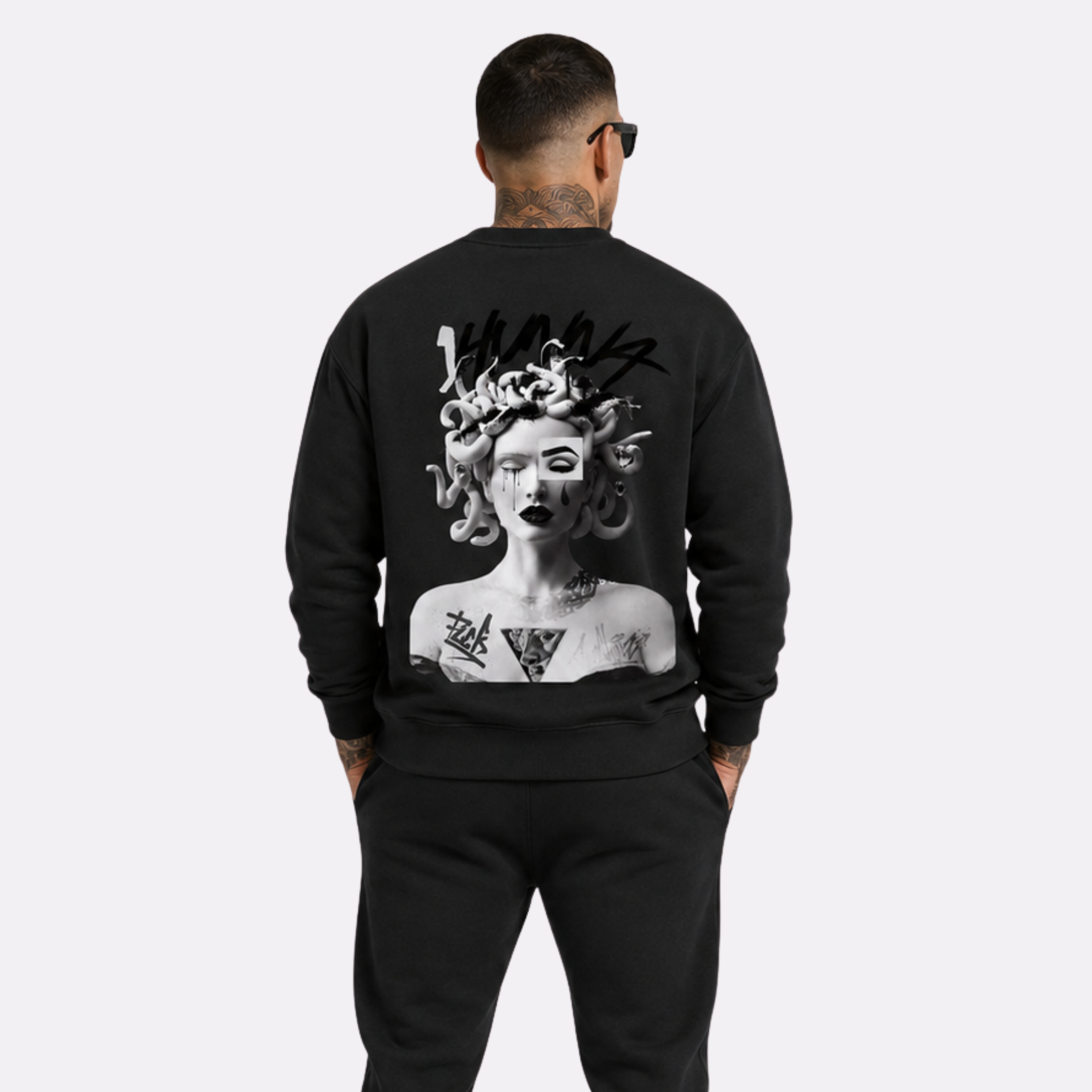 Gallery 005 Queen of Curses Sweater - Black | 1HUNNA
