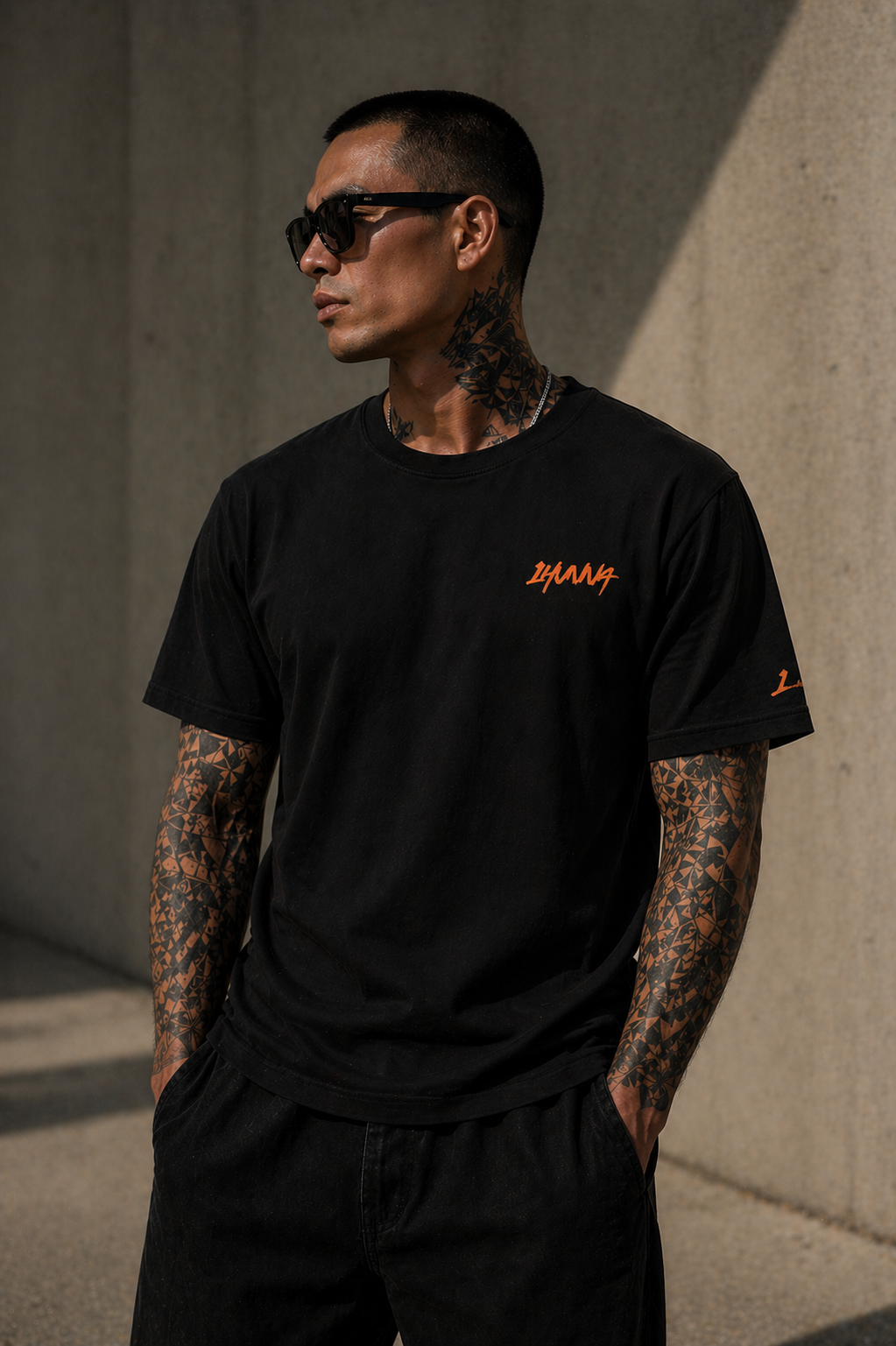 Signatures 001 Heavyweight T-Shirt – Black/Orange | 1HUNNA